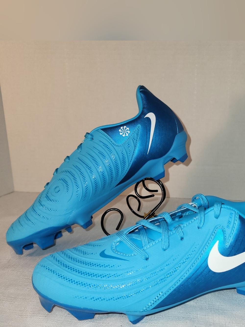 Nike Phantom GX II Academy Soccer Cleats Blue Fury Mens 4 EUR 36 Wmns 5.5 NEW